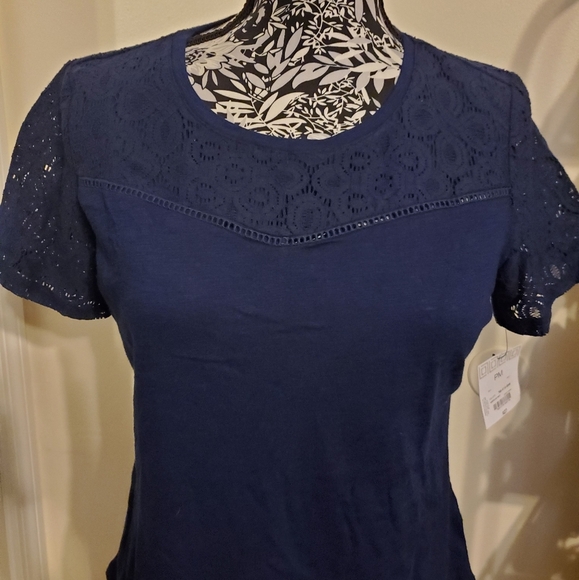 Navy tee , mesh/lace accent to neckline/sleeves - Picture 3 of 5